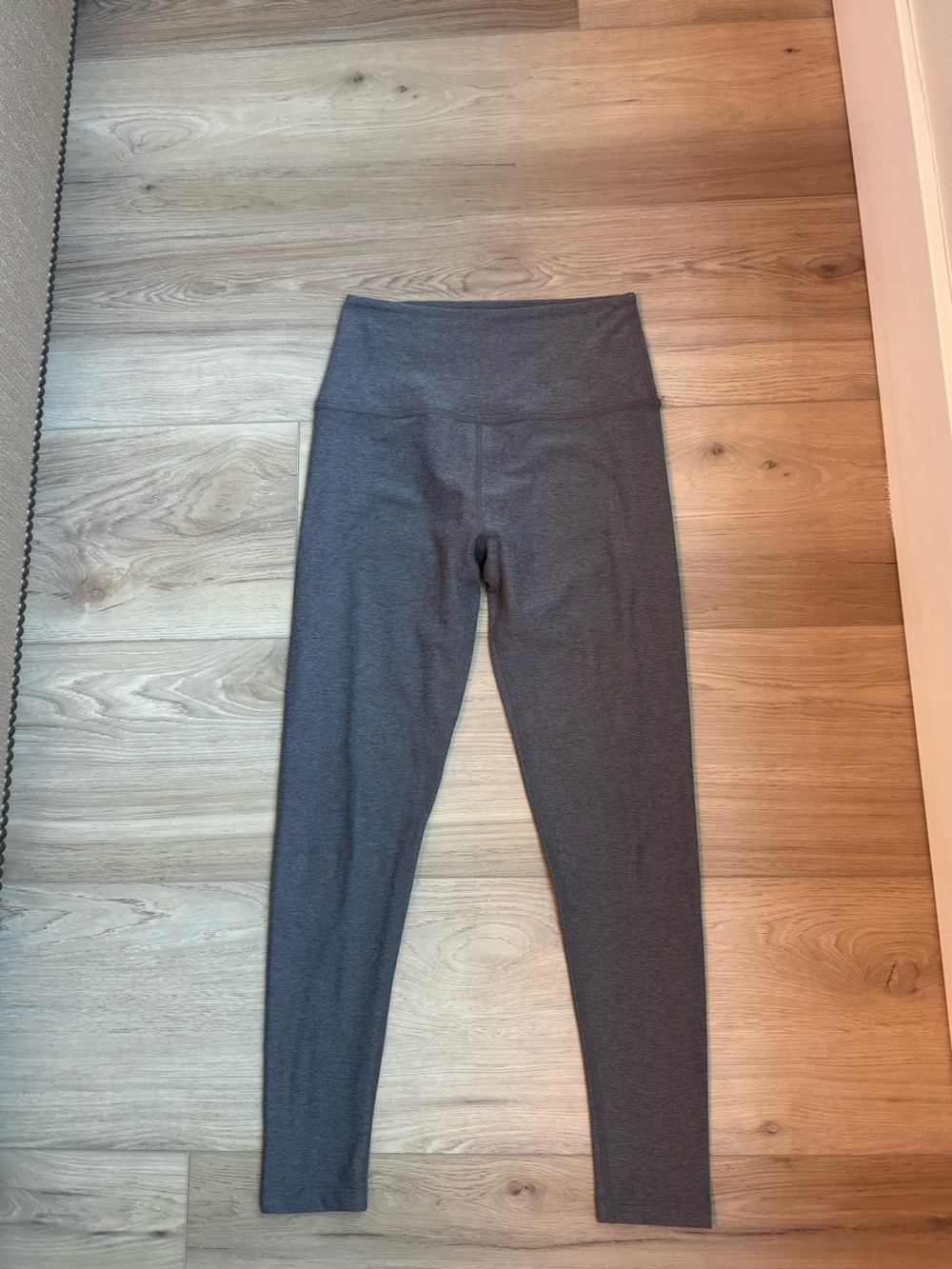 Beyond Yoga Women’s Athletic Leggings Medium Gym Workout Everyday Athleisure - Picture 2 of 8